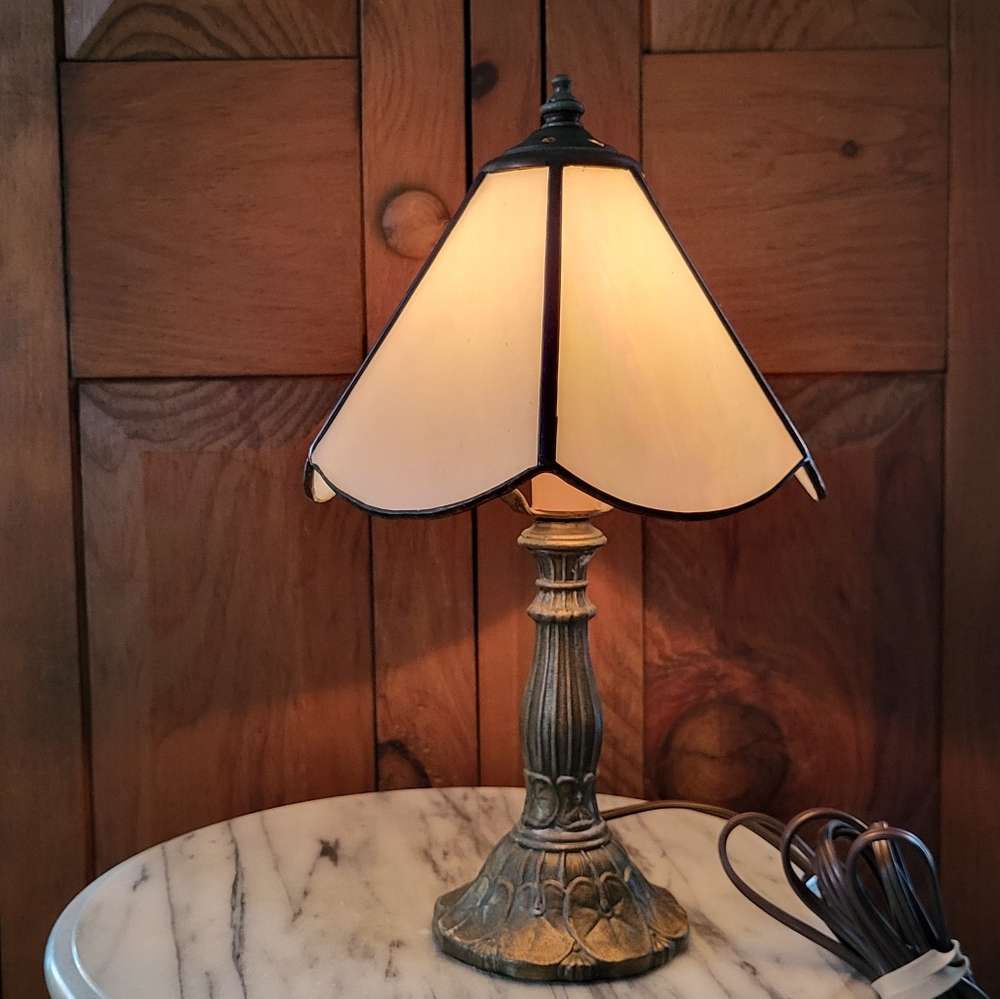 Meyda Tiffany Rose Lamp - Picture 16 of 17